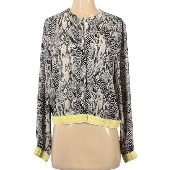 M by Marled Snake Print Hidden Button Blouse Cardigan Size Medium NWT - Picture 2 of 9